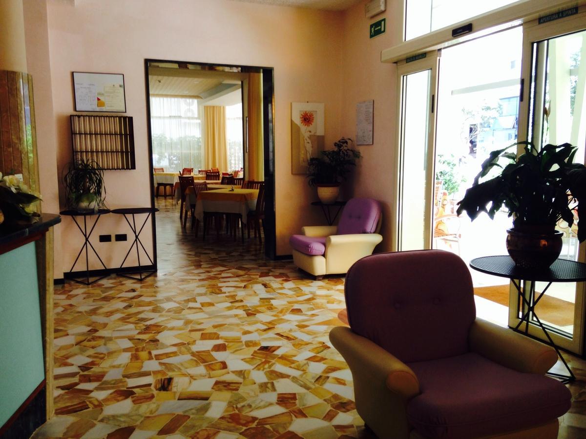 Hotel Lazzarini Bellaria-Igea Marina Luaran gambar